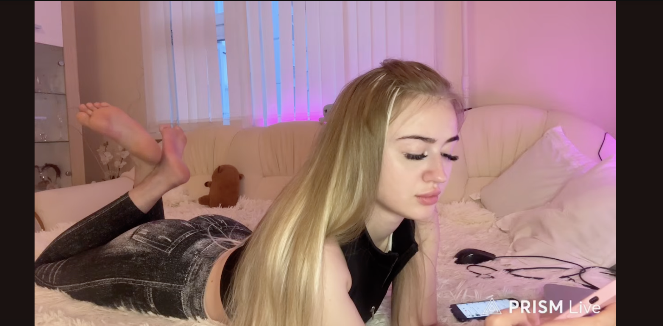 Twitch Live Feet Super Pretty Teen Barefoot Soles